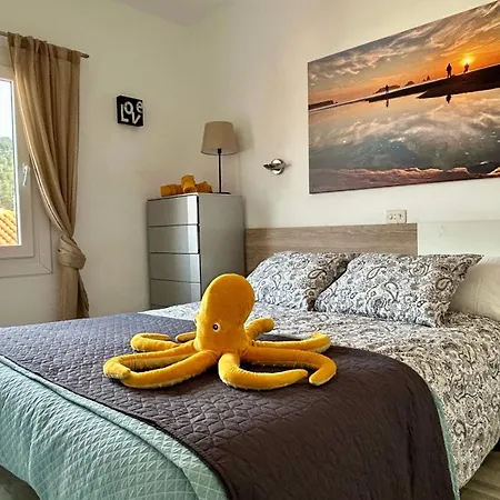 Atico Grecia Apartment
